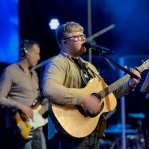 Joshua Cross - Guitar teacher