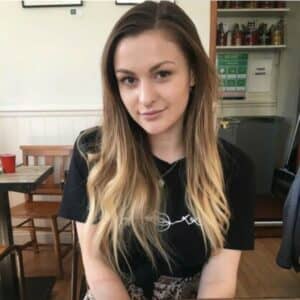 Zelah Van-Gowler - Singing teacher