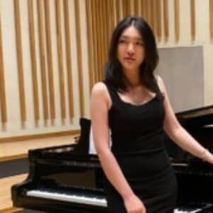 Min Feng - Piano teacher