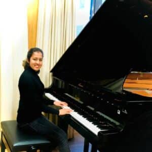 Garshika De Silva - Piano teacher