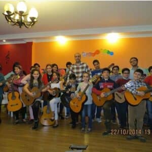 Mehdi Mirzaei - Guitar teacher