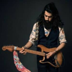 Lucas Polo - Guitar teacher