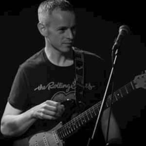 Rob Chalmers - Guitar teacher