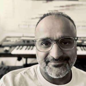 Maitreya Jani - Guitar teacher