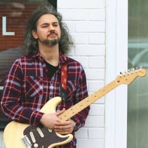 Glauco Vallarino - Guitar teacher