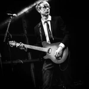 Chris Hayes - Guitar teacher